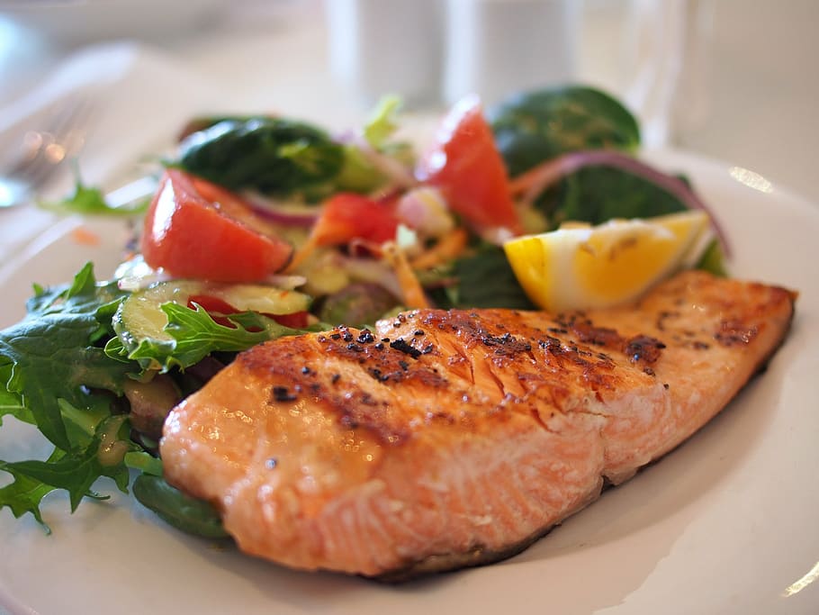 fillet ikan, salmon, hidangan, makanan, ikan, makanan laut, piring, lezat, makan, salad