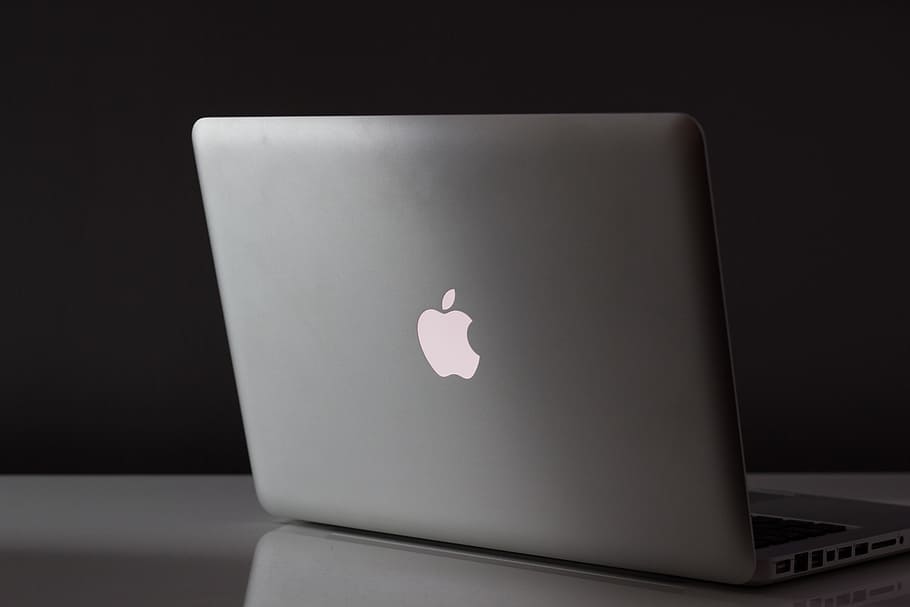 macbook perak, giliran, macbook, apel, komputer, layar, laptop, notebook, teknologi, modern