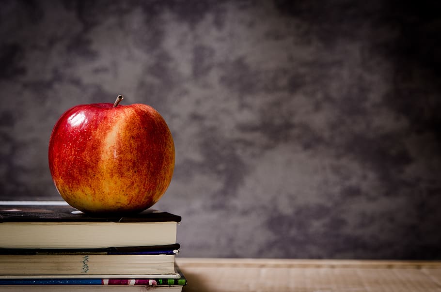 apel, buku teks, buku, kelas, guru, sekolah, belajar, pendidikan, buah, makanan