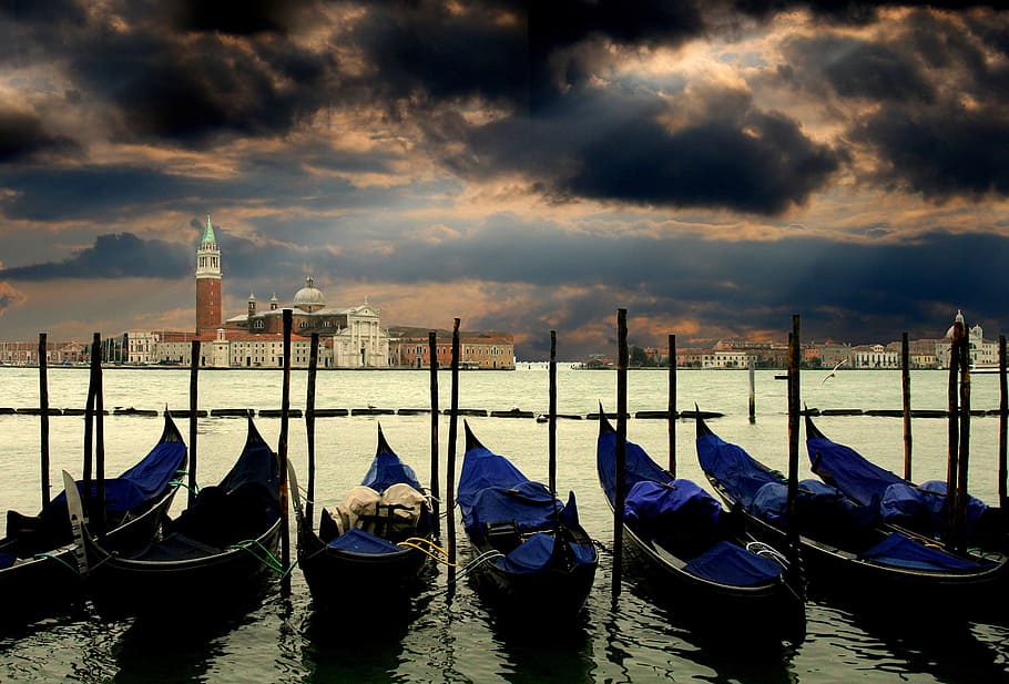 boat lot, venice, gondolas, italy, venezia, canale grande, nautical vessel, gondola - traditional boat, water, cloud - sky