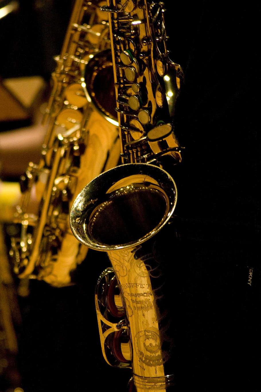 gold saxophone, saxophone, brass, golden, live, music, entertainment, band, horn, performance
