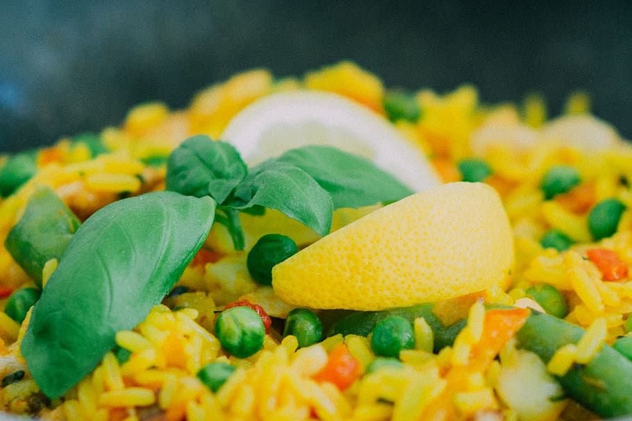 paella, rice, peas, lemon, food, healthy, vegetables, food and drink, close-up, freshness