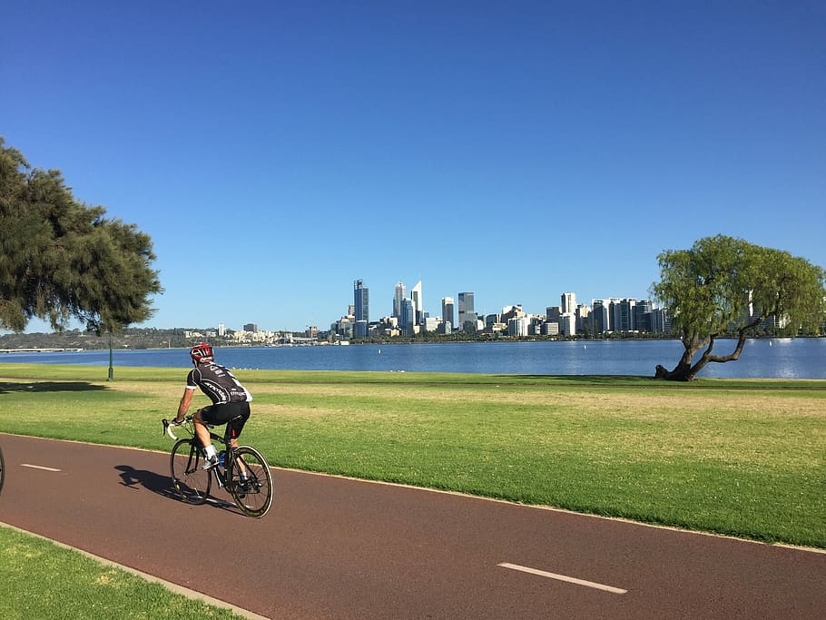 homem, equitação, bicicleta de estrada, cinza, calçada, dia, Perth, Cisne, rio, Austrália
