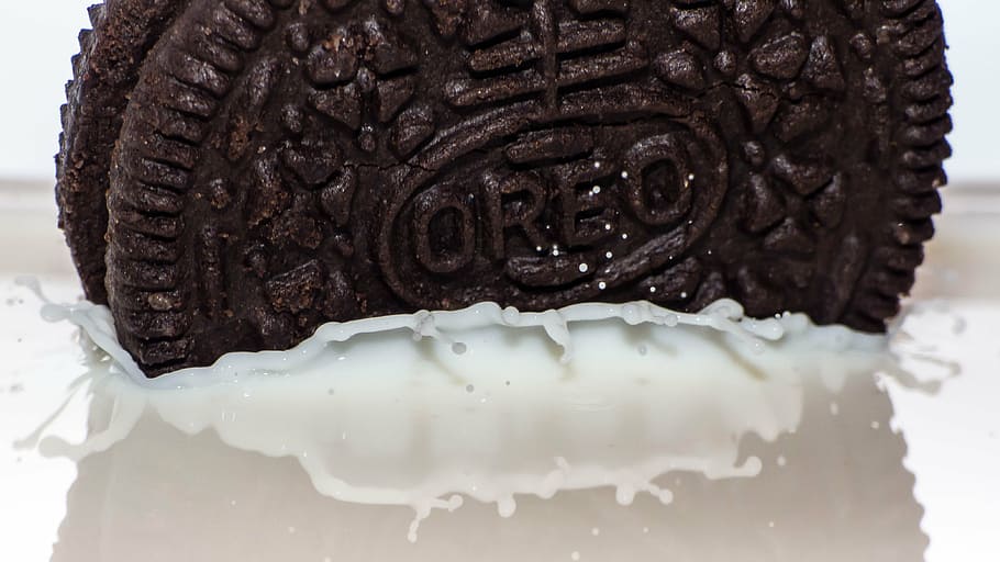 oreo cookie, dipped, milk, biscuit, inject, oreo, chocolate, slow motion, short-term exposure, splash