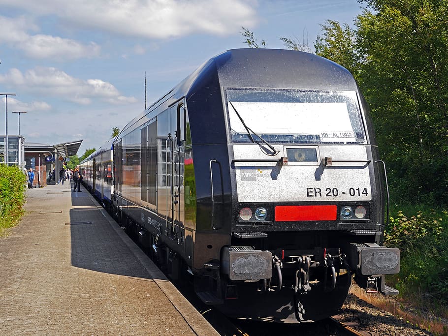 tren regional, Hamburgo-Altona, estación de tren husum, plataforma, estancia, aumentado a, nob, nord-ostsee-bahn, ferrocarril privado, en préstamo