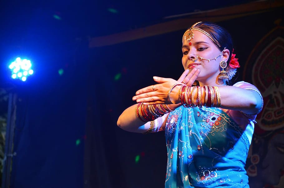 woman, dancing, pose, stage, India, Paint, Dance, Concert, blue, belly dance