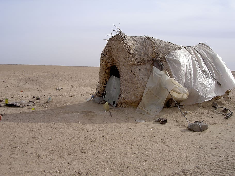hut, desert, nomad, blank, blown, sand, siv, patches, plastic, presseninger