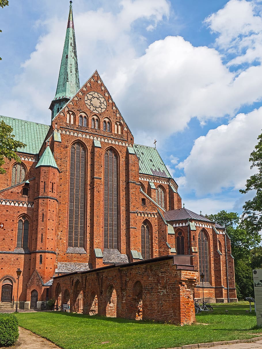 brick gothic, monastery church, münster, bad doberan, building, architecture, cistercian monastery, baltic sea coast, baltic sea environment, side wings