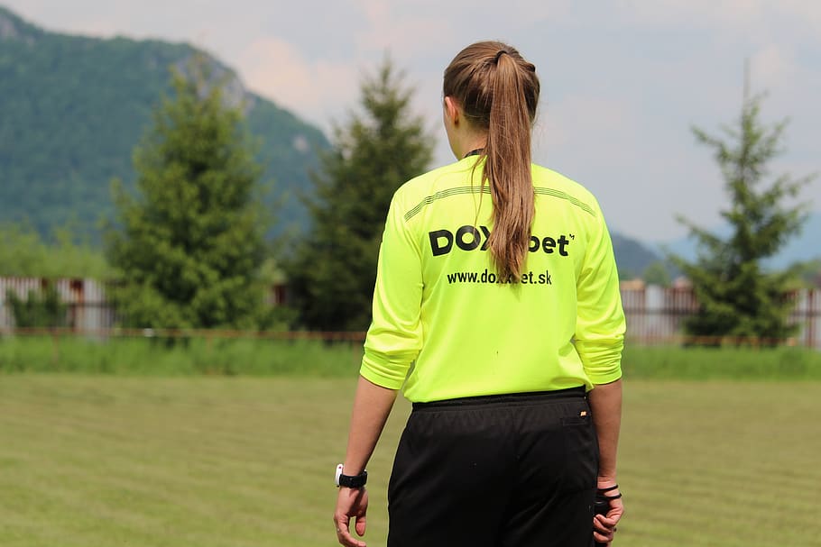 the referee, girl, woman, football, assistant, game, competition, sports, athlete, the concentration of the