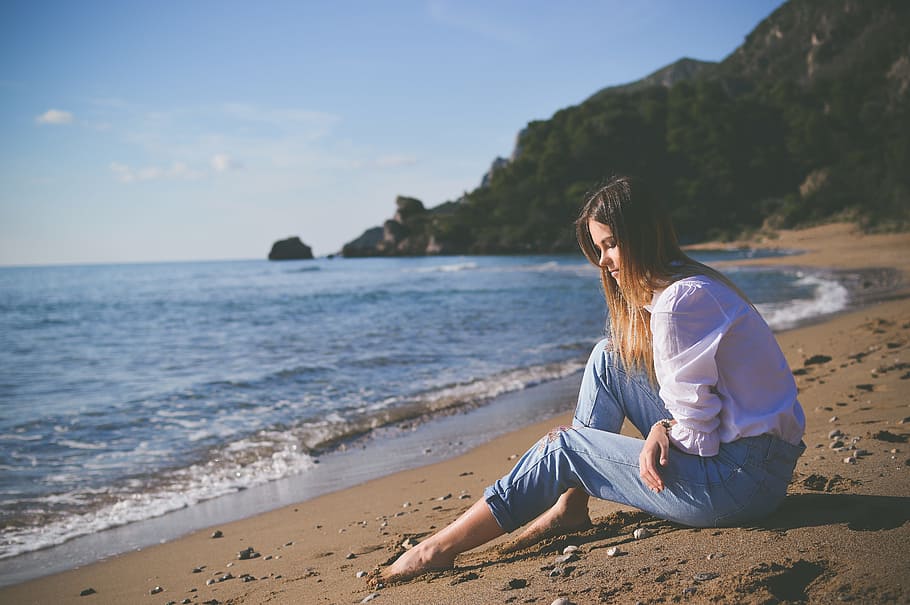 woman, sitting, seashore, sea, ocean, blue, water, nature, wave, beach