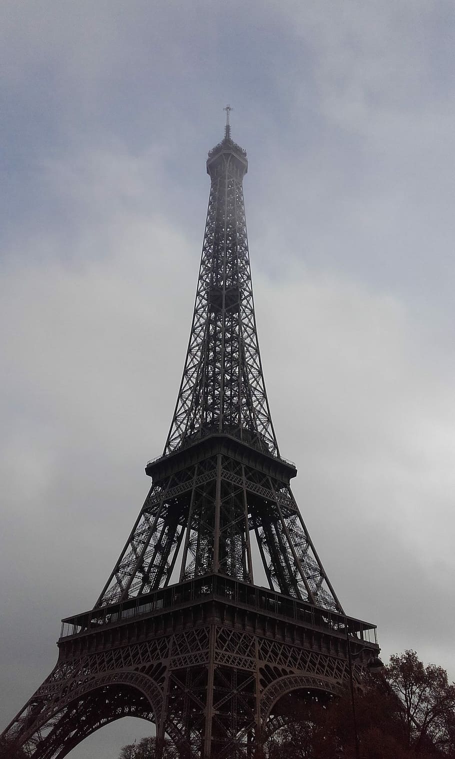 Paris, França, Torre Eiffel, torre, monumento, cidade da luz, ferro, engenharia, luzes, lua cheia