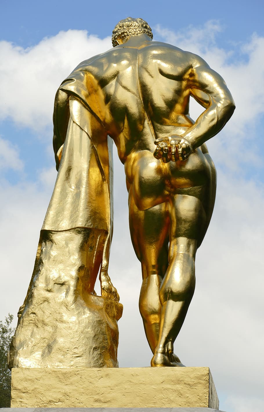 statue, sculpture, art, gold, gilt, hercules, god, figure, strong, back