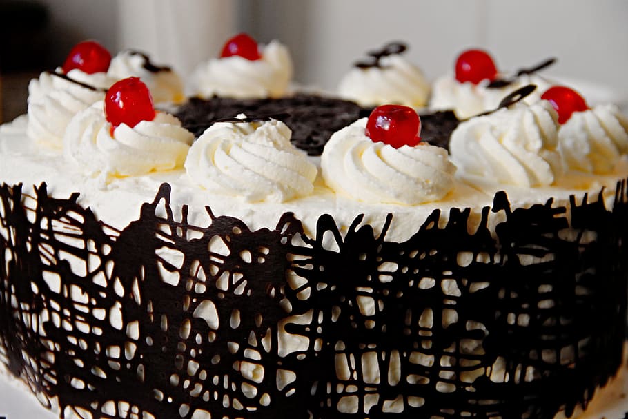 black forest cake, cake, cream cake, cherry pie, chocolate cake, cream, eat, ornament, calories, delicious
