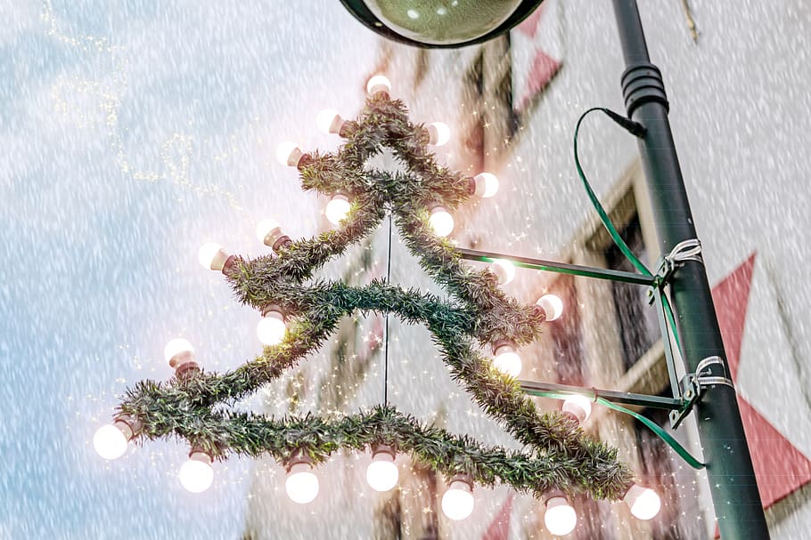 hari Natal, pasar Natal, dekorasi, kedatangan, waktu Natal, dekorasi Natal, cahaya, pohon cemara, lichterkette, Natal motif