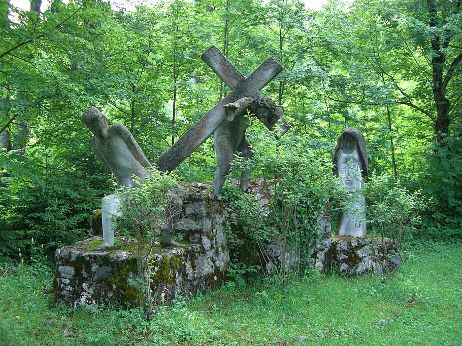 füssen, allgäu, calvary, crossroads group, figures, stone, sculpture, simon of cyrene, veronika, christ