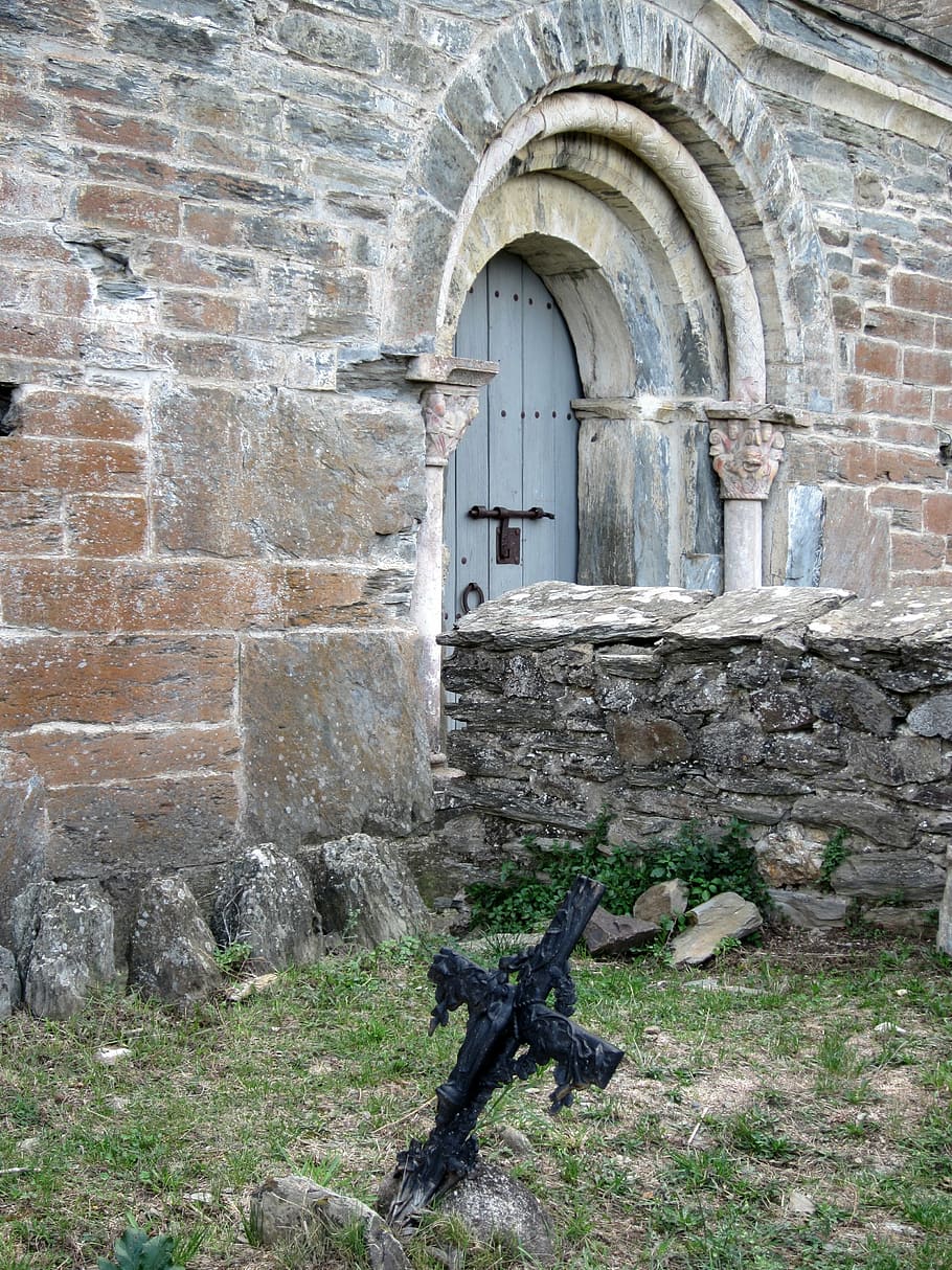 serrabone, priory, monastery, romanesque, pyrénées-orientales, medieval, france, ancient, cemetery, door