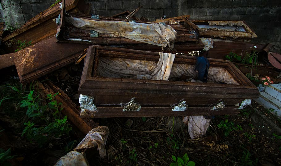 pilha, marrom, caixões, caixão, cemitério, venezuela, velho, usado, danificado, abandonado