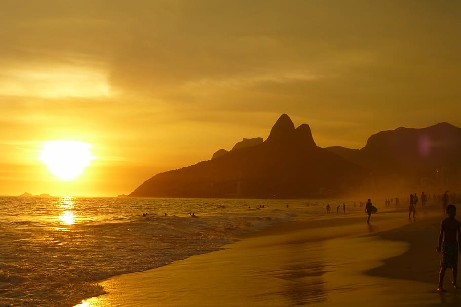 lote, gente, orilla del mar, puesta de sol, playa de ipanema, río de janeiro, montaña de carga de azúcar, brasil, paisaje marino, sudamérica