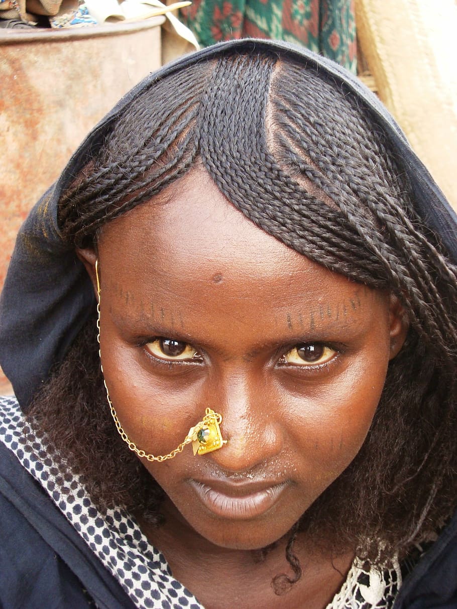 woman, gray, hoodie, african woman, ethiopian girl, afar tribe, african people, african portrait, african ethnicity, hair style