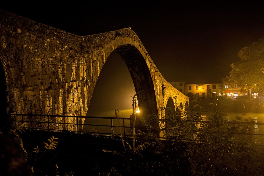 lucca, tuscany, borgo a mozzano, jembatan iblis, jembatan maddalena, Arsitektur, malam, struktur yang dibangun, lengkungan, diterangi