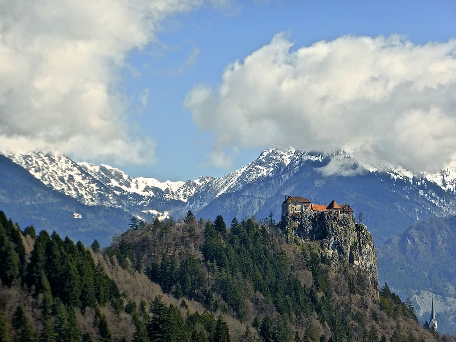 Castillo, montañas, colina, histórico, atracción, medieval, sangrado, famoso, montaña, nieve
