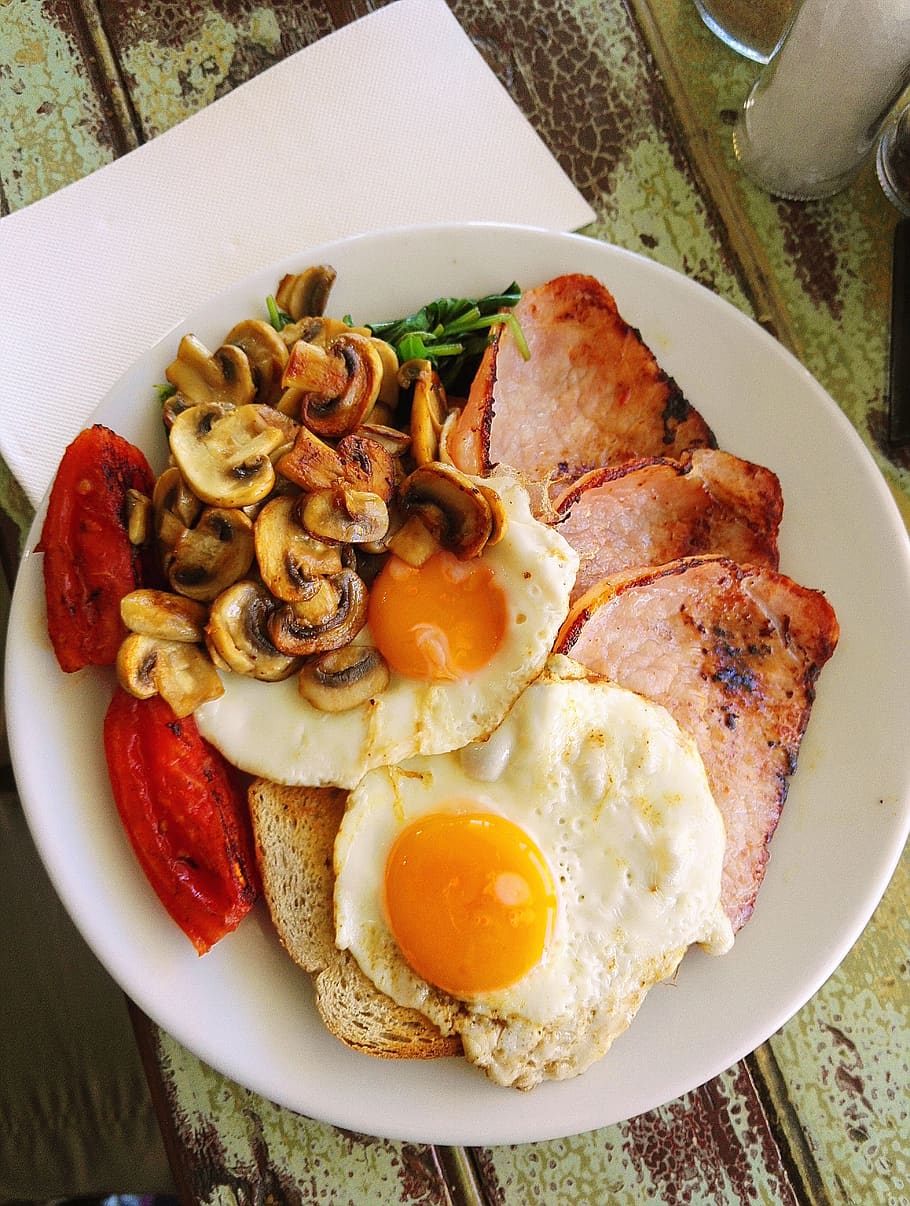 breakfast, egg, mushroom, tomato, food, meal, dish, bacon, cooking, food and drink