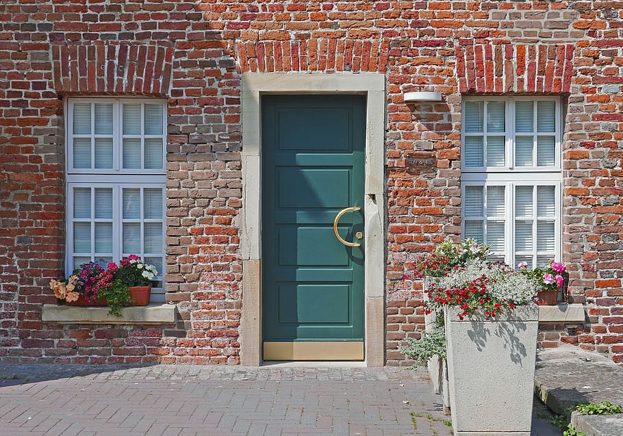 closed, teal, wooden, door, old house, modern door, new window, wasserburg, annex, the halberdiers