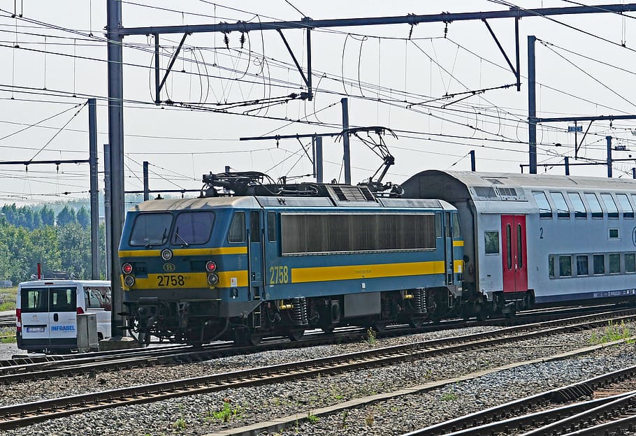 old elektrolok, belgian state railways, series 27, bruges hbf, exit, intercity, double decker, prior to course, gleise, catenary
