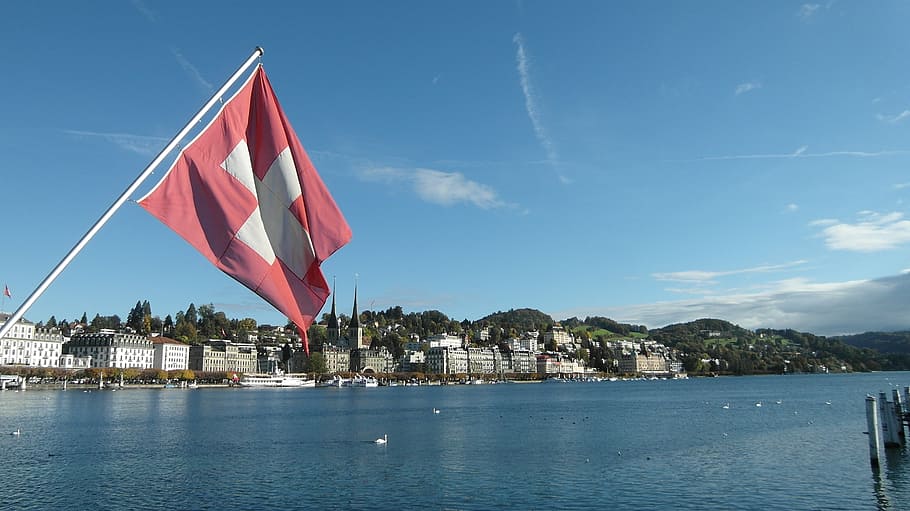 白, 赤, フラグ, クロス, 印刷, ルツェルン, ルツェルン湖地域, スイスの旗, ホフ教会, 空