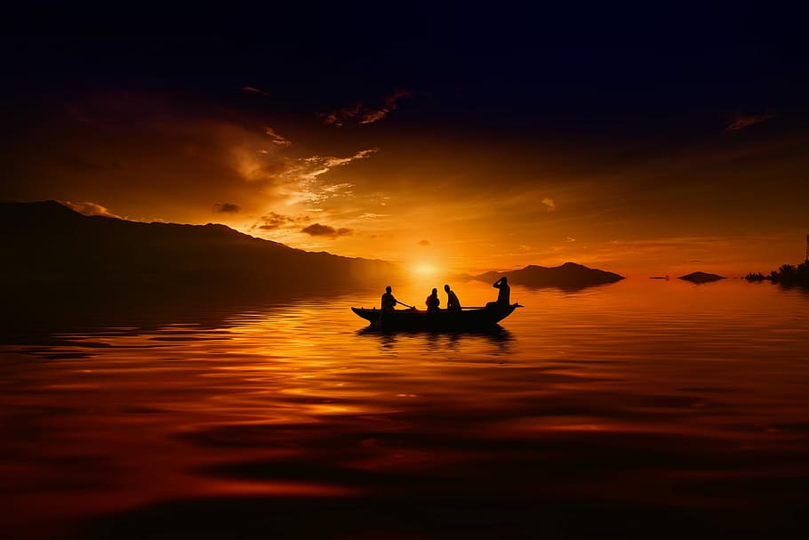 four, people, riding, boat, golden, hour, sunset, photo shoot, photographer, cloud