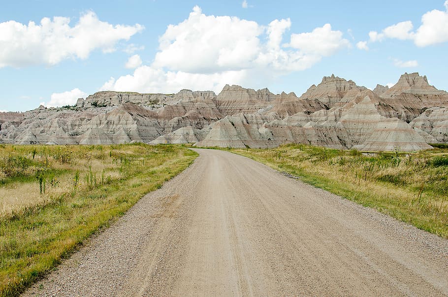 estrada, direção, cadeia de montanhas, ermo, formações rochosas, céu azul, paisagem, rocha, dakota, sul