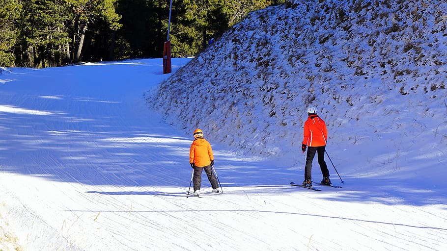 ski, winter sports, skiers, skiing, snow, real people, men, winter, full length, lifestyles