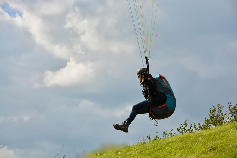 paragliding, paraglider takes to the skies, fifth wheel, seat paraglider, paragliding  flight, sky blue grey, entertainment, seat paragliding, leisure sports, leisure