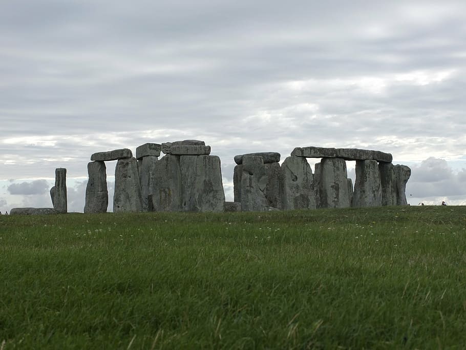 stonehenge, meadow, england, green, landscape, united kingdom, british, english, nature, wiltshire