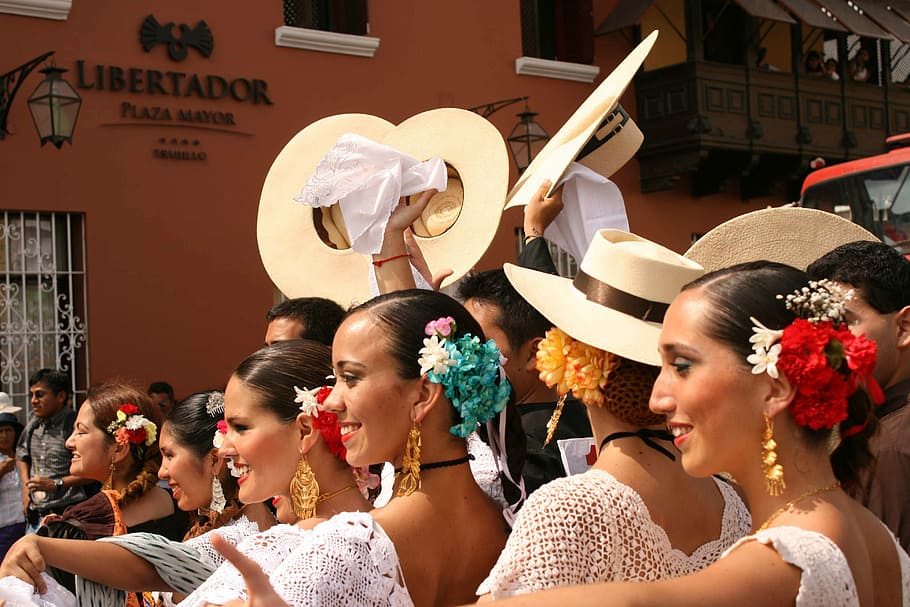 trujillo festival, peru, Marinera, dancers, festival, Trujillo, Peru, photos, Marinera dancers, performers, public domain