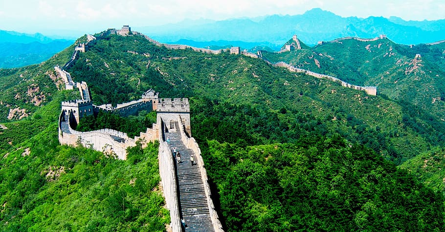 Je veľký Čínsky múr skutočne viditeľný z vesmíru? Pravda alebo lož?