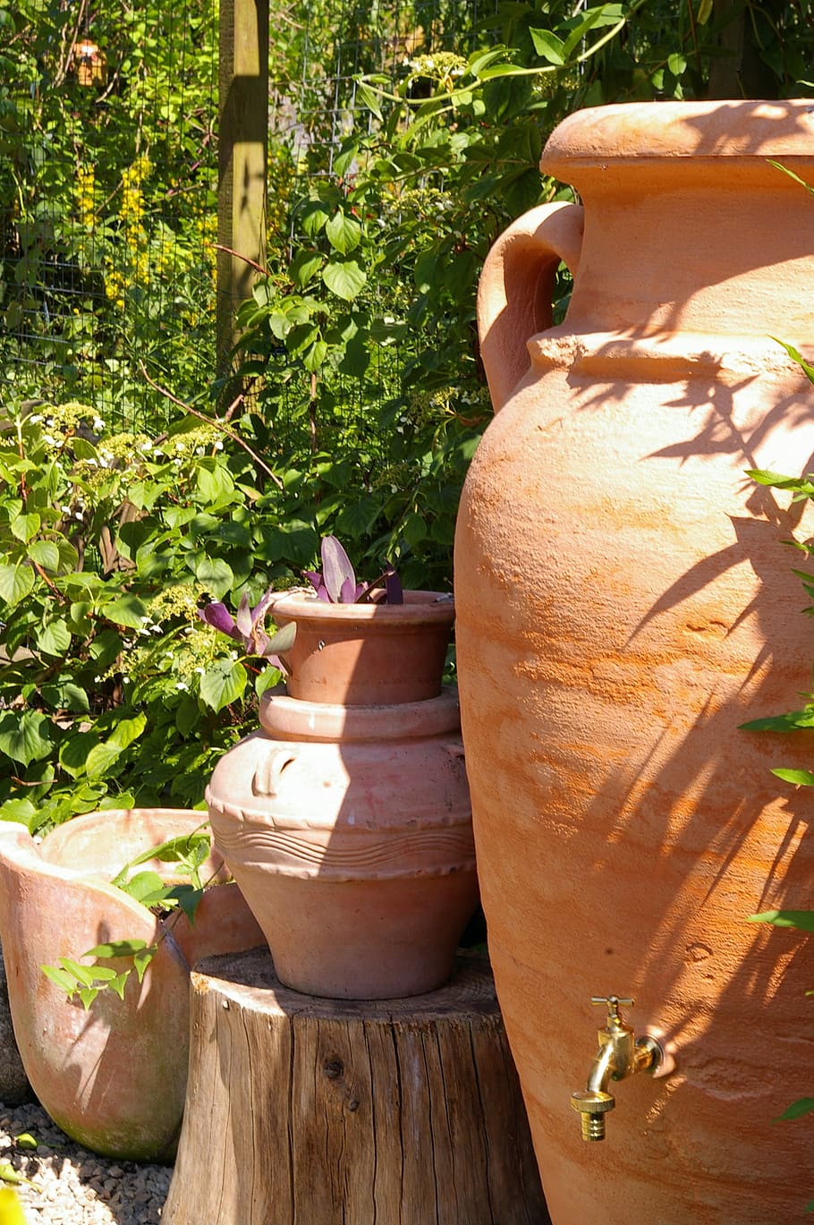 Mediterranean, Amphora, Garden, garden design, gartendeko, garden decoration, deco, wall, stone wall, flowers