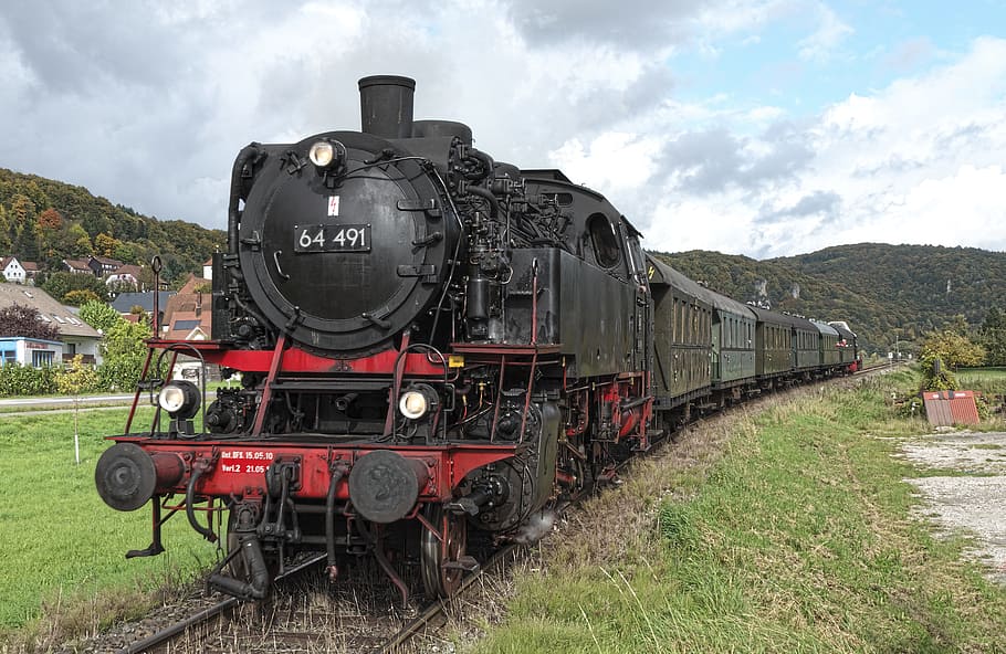 black, red, steam-engine train, cloudy, sky, steam locomotive, tank locomotive, museum railway, railway, museum train