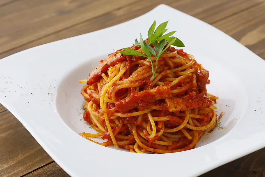 pasta, merah, saus, masakan, lezat, piring, makanan dan minuman, makanan, siap makan, makanan Italia