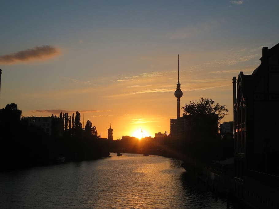 Berlim, Alemanha, pôr do sol, crepúsculo, escuro, noite, torre, água, canal, céu