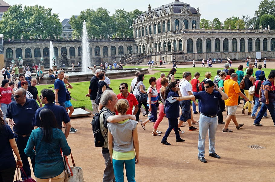 Dresden, Zwinger, parque, turistas, grupo, gira, multitud, gran grupo de personas, arquitectura, grupo de personas