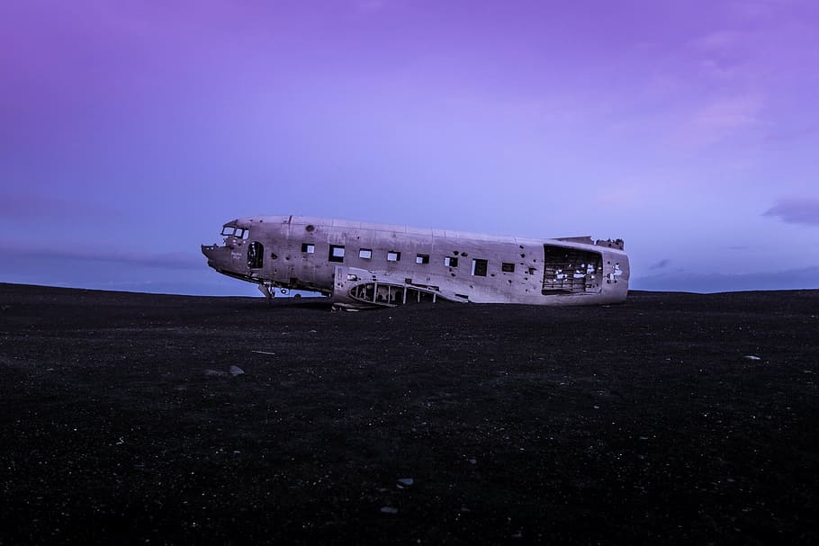 灰色, 航空機, 地面, 白, 大破, 乗客, 飛行機, 墜落, 損傷, 紫