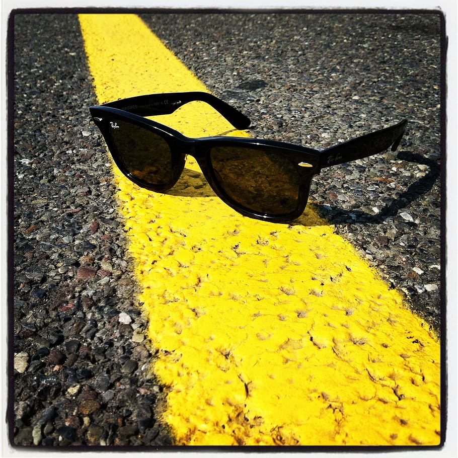 gafas de sol negras, enmarcadas, ray-ban wayfarer, carretera, gafas de sol, verano, asfalto, vacaciones, moda, viaje por carretera