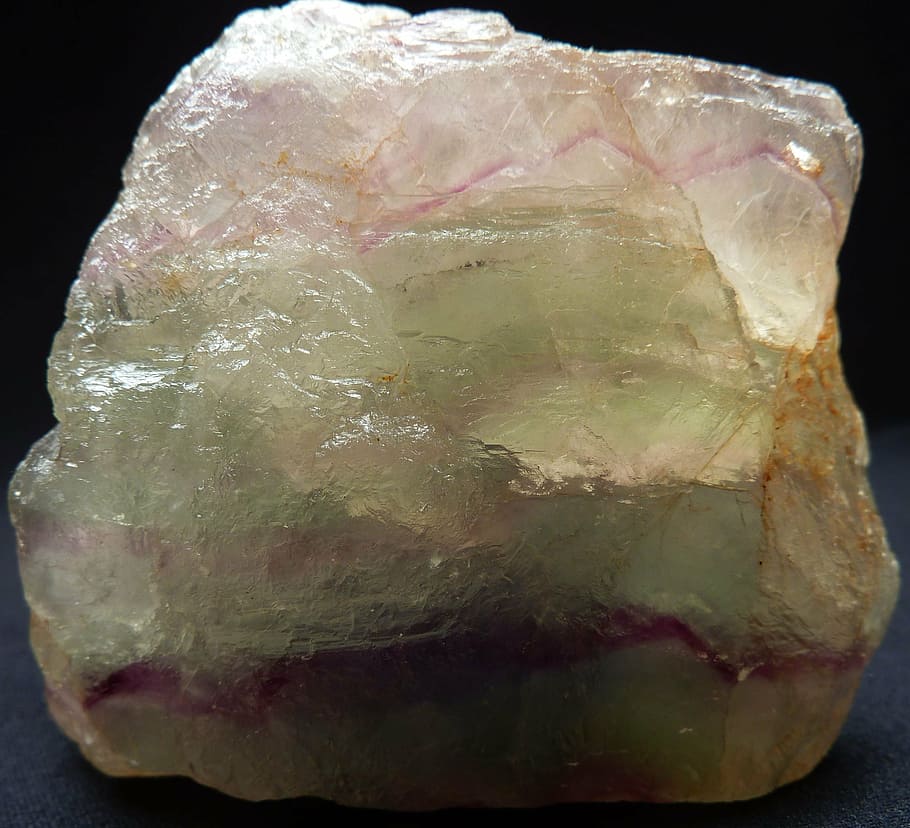 fluorite, fluorspar, green, violet, glass gloss, white, yellow, pink, colorless, transparent to opaque