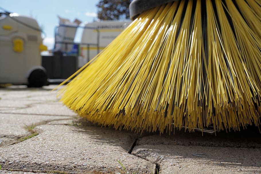 close-up photography, yellow, floor brush, sweeper, periodic brush, return, clean, broom, dirty, push broom