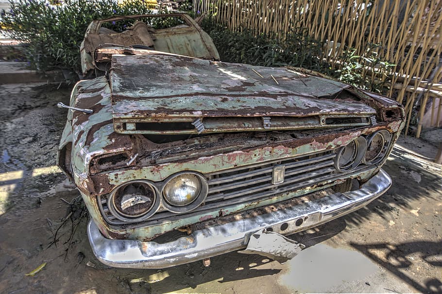 old car, car wreck, molder, rust, mode of transportation, transportation, land vehicle, abandoned, damaged, motor vehicle