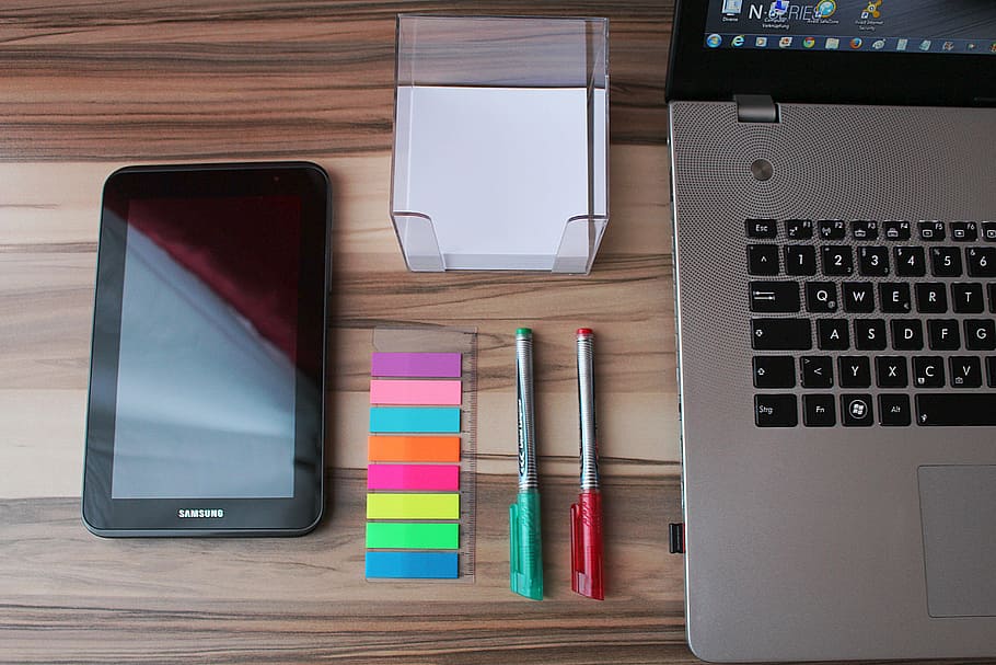 negro, verde, rojo, bolígrafo, gris, computadora portátil, Samsung Galaxy Tab, bolígrafo rojo, negro y gris, oficina