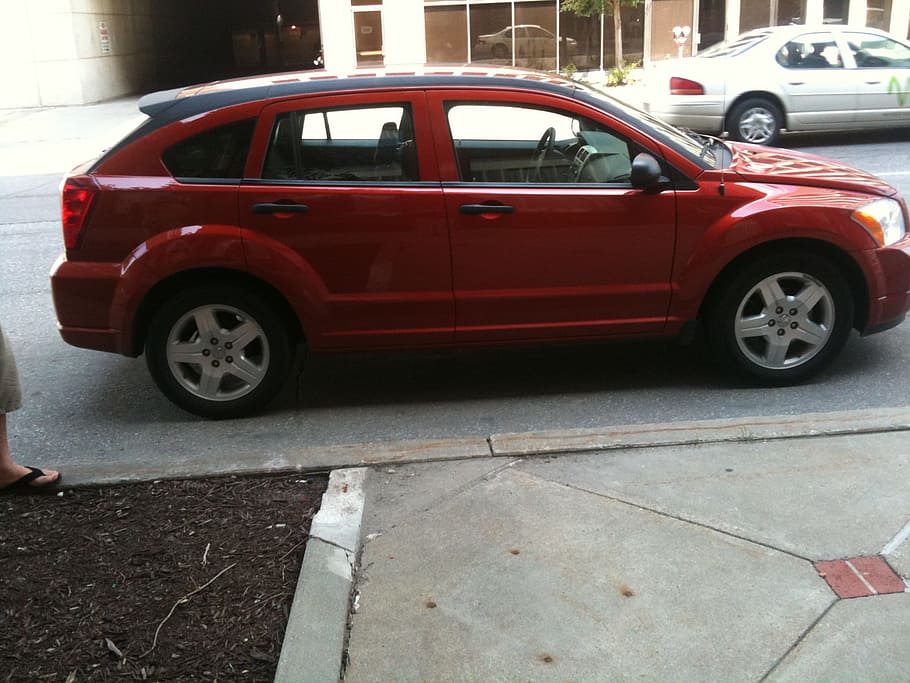 merah, 5 pintu, hatchback 5 pintu, parkir, rumah, Mobil, Dodge, Kaliber, Kendaraan, Berkendara