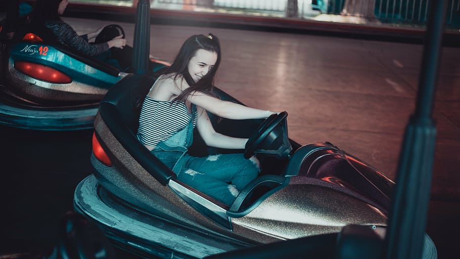 woman, driving, bumper car, circuit-attractions, park, moscow, vvc, enea, girl, russia