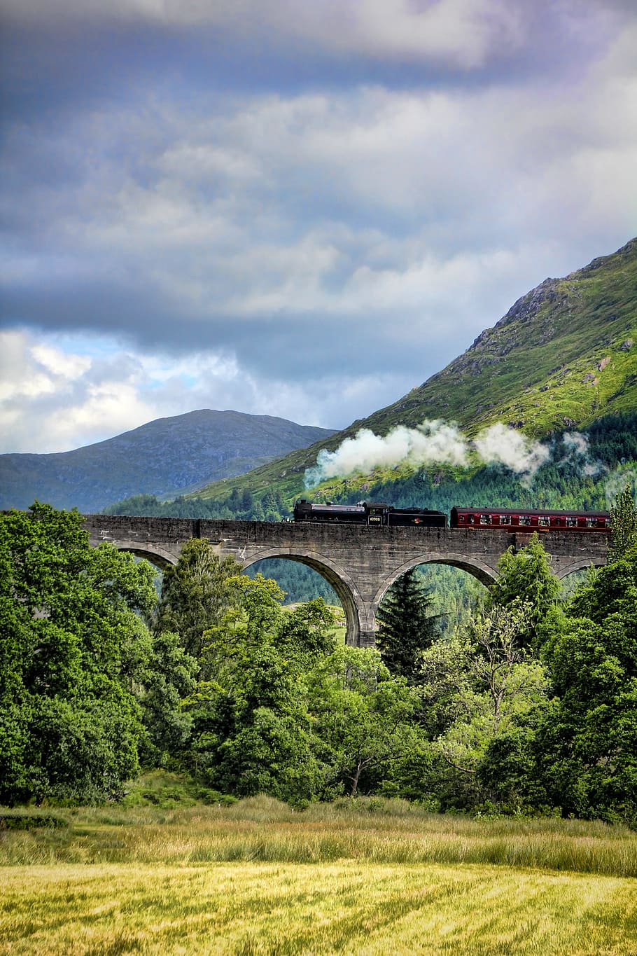 landscape photo, mountains, bridge, train, hogwarts, scotland, glenfinnan, hogwarts express, aqueduct, steam train
